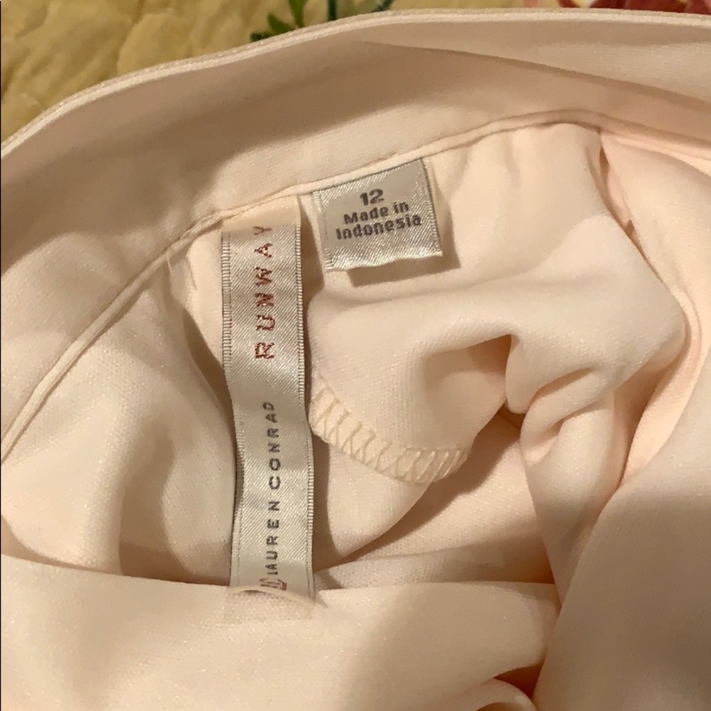 LC skirt - Picture 2 of 4